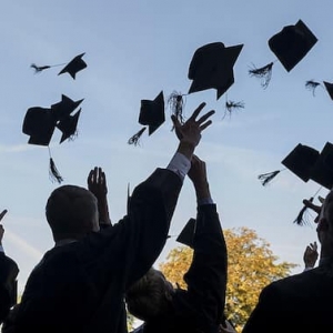 美国商学院两年全日制MBA项目需求下降