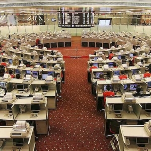 短线观点：内地任性资金扰动香港股市