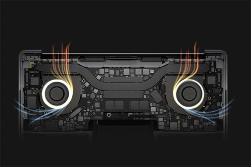 有MacRumors网友发邮件询问为什么这次MacBook Pro没有32GB内存的选配，苹果市场部老大Phil Schiller的回复居然是：在笔记本电脑中放入超过16GB的内存会需要更多电力，这不够高效。
