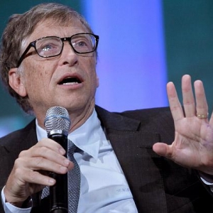 比尔·盖茨：取代人类工作的机器人应该也要交税