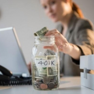 女白领月入9000元，如何全面规划理财？