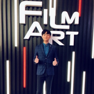 昕影影业杨刚携电影《利刃破冰》参加香港国际影展