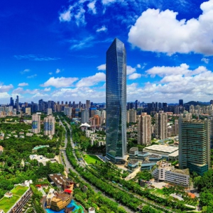 华侨城A：上半年营业收入230.14亿元，“三道红线”持续保持“绿档”