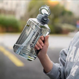 “LOCK&LOCK”和“locknlock”哪个是正版？官方回应：均为正品！