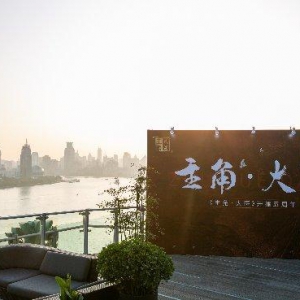 沃尔沃汽车携手《主角·大医》致敬仁心，守护热爱