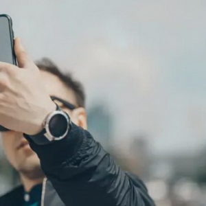 妙鸭相机推出AI修图，修图软件们慌了吗？