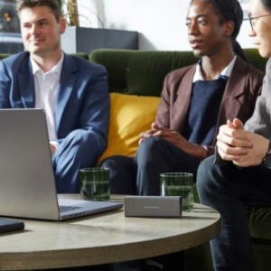 Sora引发热议的同时，AI同声传译器正开启同传新纪元