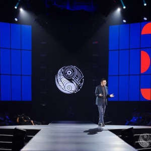 吴声“新物种爆炸2024”：成为自己，深度与广度的双螺旋