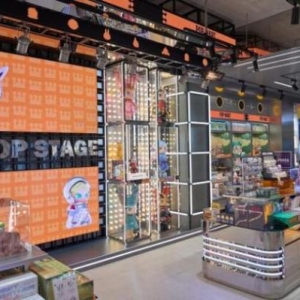 持续开拓韩国市场，泡泡玛特用K-POP引爆首尔明洞