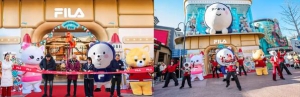 FILA强势入驻环球影城商圈，抓马新年马上起飞