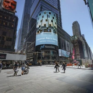 "闪电侠"韦德亮相Dreame Next硅谷发布会，见证全球洗地机"追觅时代"加速到来