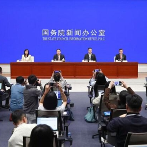 AI时代，数据为先，零刻ME Pro大存储电脑系列多款新品发布