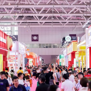字节买枕头、IGG买眼罩——大厂怎么选福利，来10月深圳礼品家居展抄作业